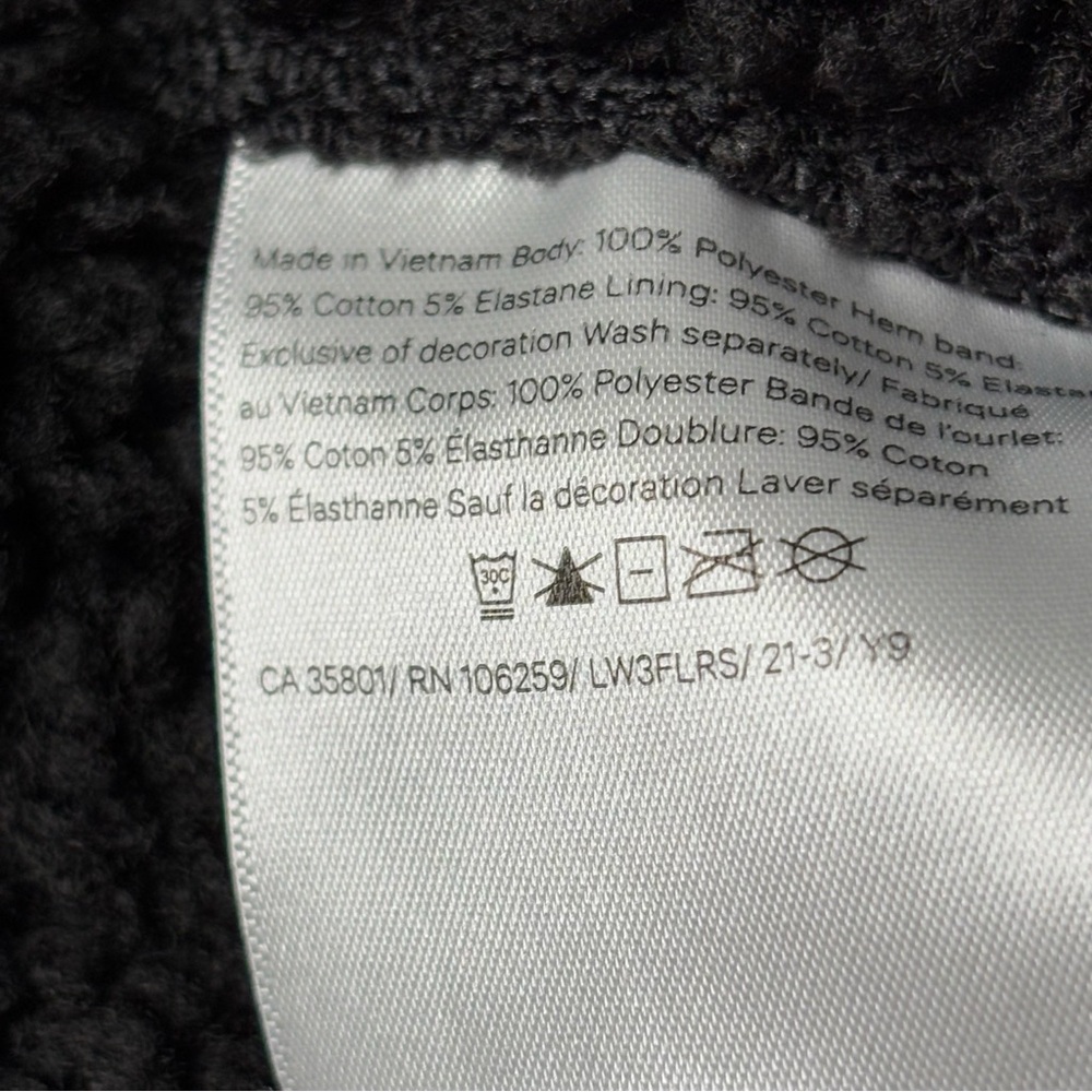 Lululemon Textured Fleece 1/2 Zip - Picture 4 of 7